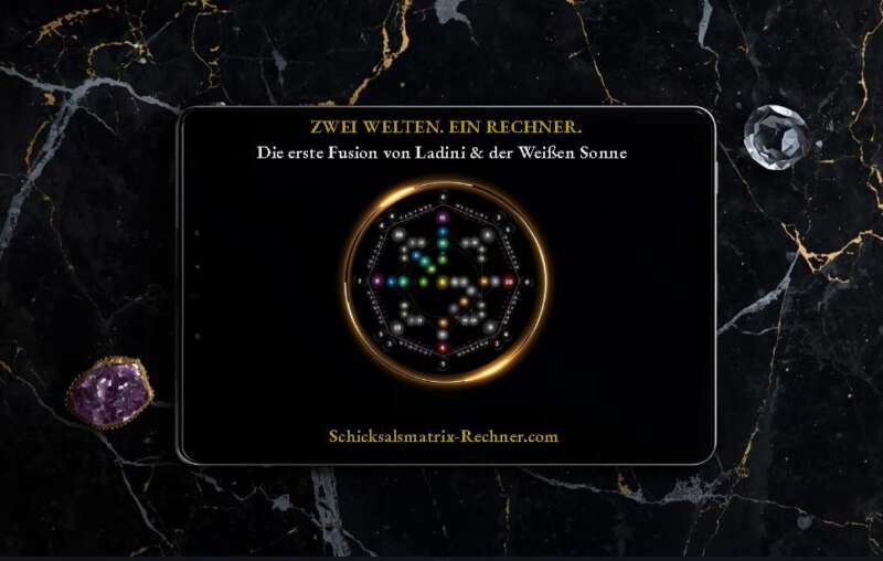 Interaktiver Schicksalsmatrix-Rechner auf einem Tablet präsentiert auf schwarzem Marmor mit Goldadern und Amethyst-Kristallen – Fusion aus Ladini-Methode und der Weißen Sonne.